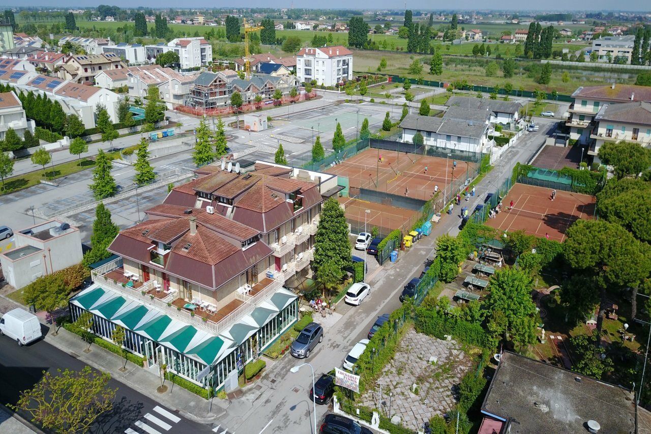 Hotel Rado Lido di Jesolo Buitenkant foto